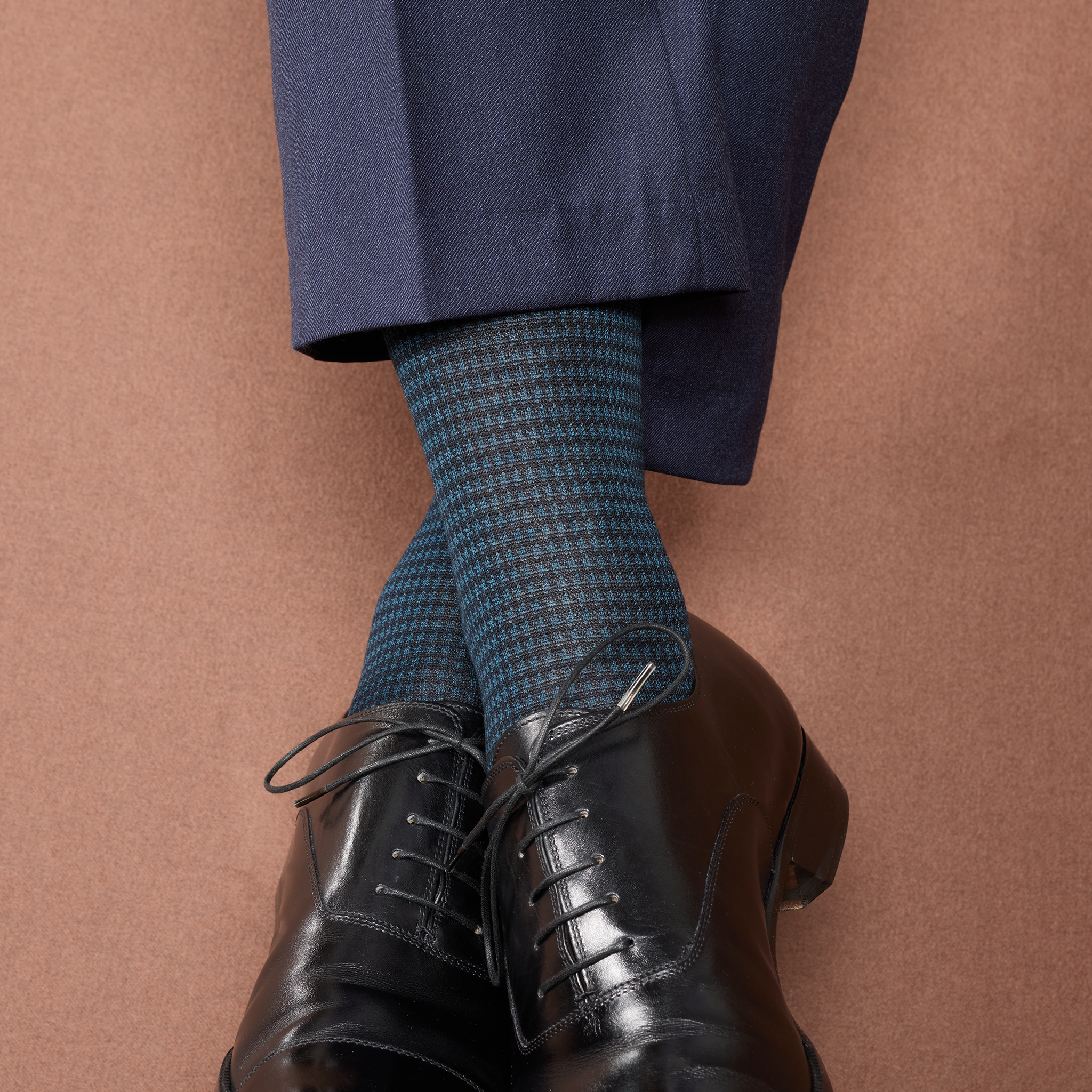 Bresciani navy blue and petrol houndstooth socks