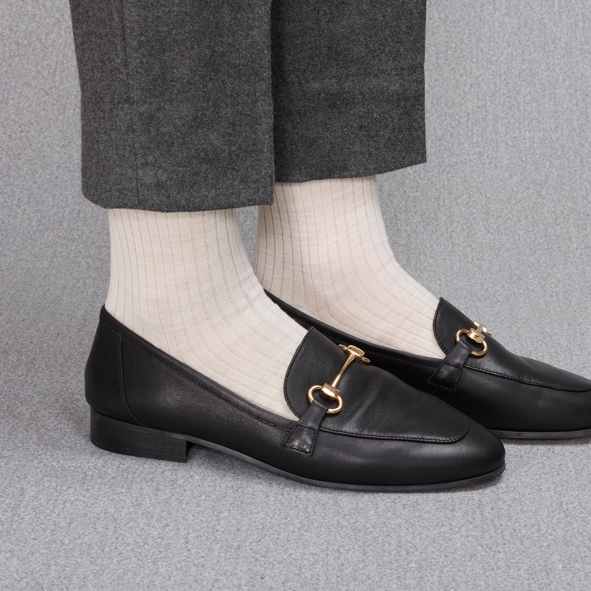 Off-white merino wool socks – Soft and fine for women