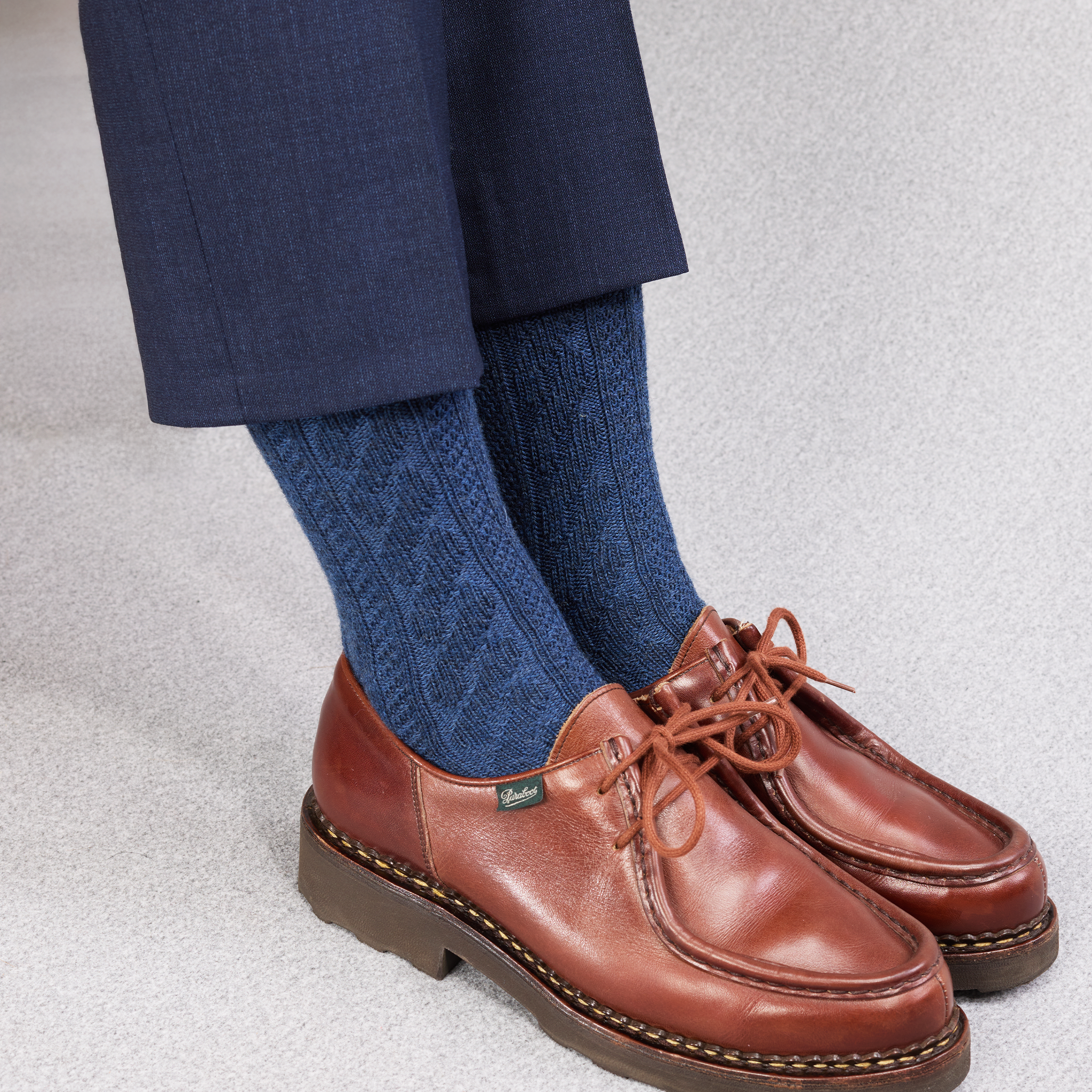 Stahlblau - Zopfmuster - Super-Solid Wolle