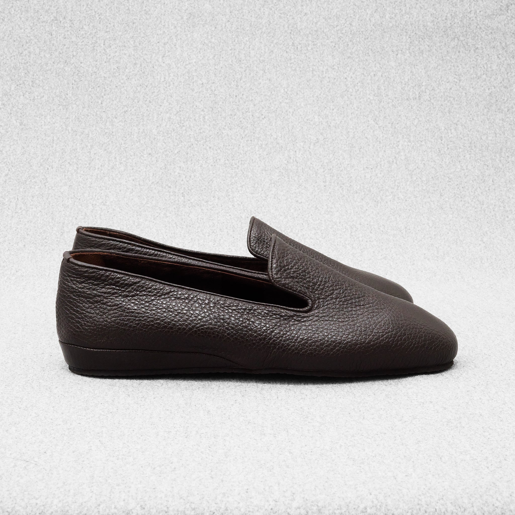 Chaussons marron foncé fourrés - Cuir grainé